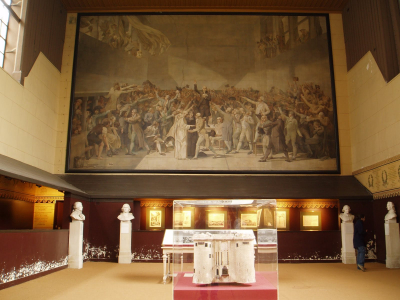 La Révolution, au musée ? Pas sûr... la rue est encore là... elle peut servir !