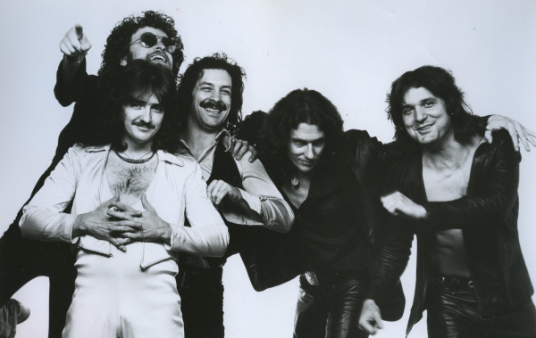 Blue Oyster Cult 1977