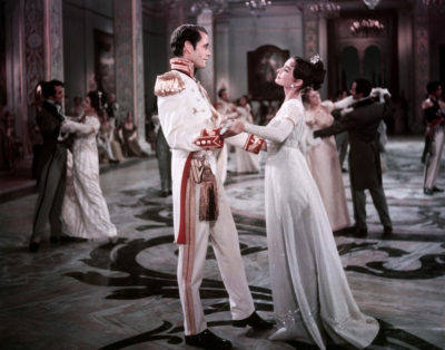 Les valses se suivirent sans se ressembler jusqu'au bout de la nuit, et peut-être même qu'un des princes a pécho.
