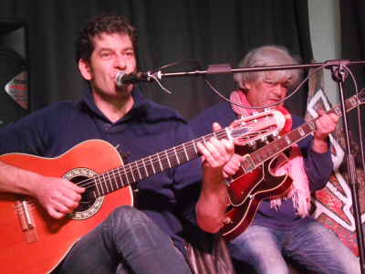 Christian et Jean Paul nous amènent dans l'univers de Georges Brassens pour revisiter des titres connus ou pas du plus grand nombre.... A consommer sans modération!!!!