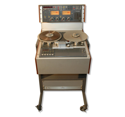 En exclusivité mondiale, voici la machine à podcasts ! (crédit photo : http://www.radiosanciennes.com)