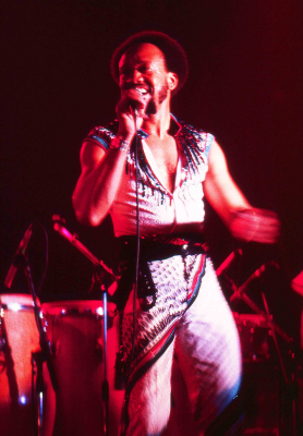 Maurice White performing with Earth, Wind, and Fire at the Ahoy Rotterdam; 1982